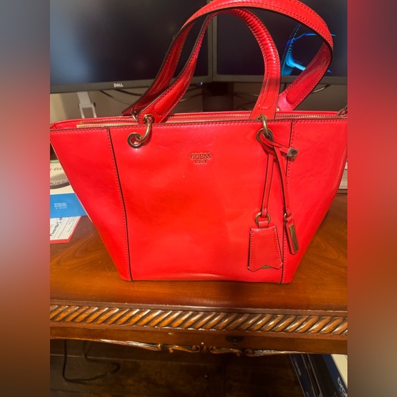 Hot pink GUESS Purse with matching wallet - Picture 2 of 6